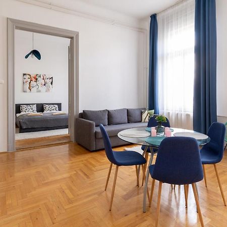 Sz9 Szent Istvan Apartment Budapest Exteriör bild