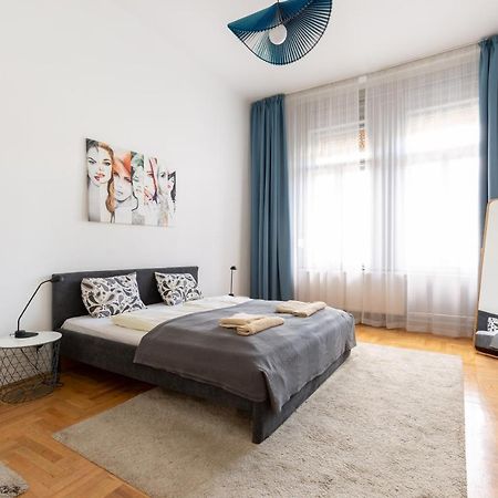 Sz9 Szent Istvan Apartment Budapest Exteriör bild