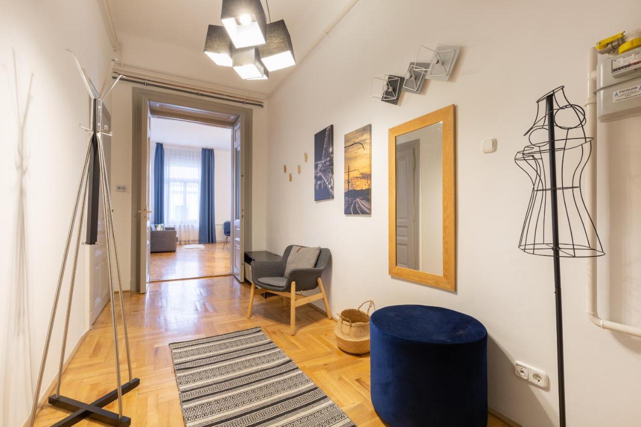 Sz9 Szent Istvan Apartment Budapest Exteriör bild